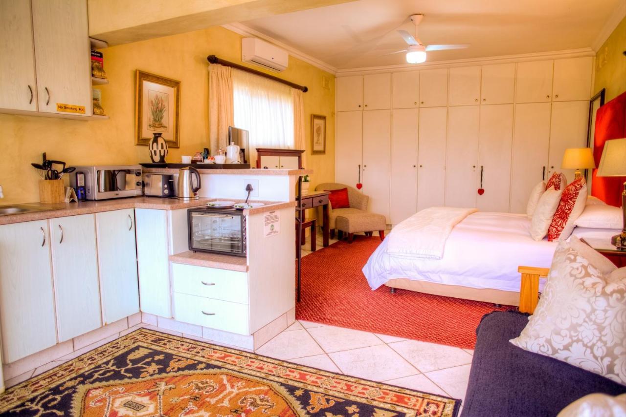 Anchor'S Rest Guesthouse And Self Catering ダーバン エクステリア 写真